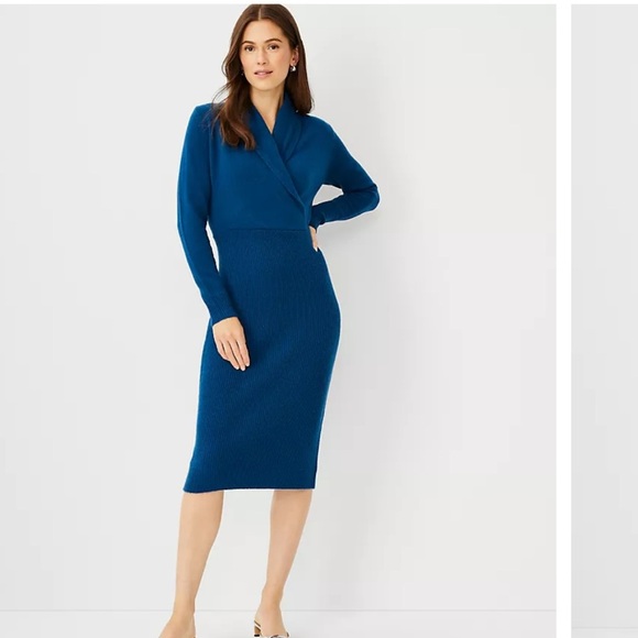 Ann Taylor Dresses & Skirts - Ann Taylor 100% cashmere dress